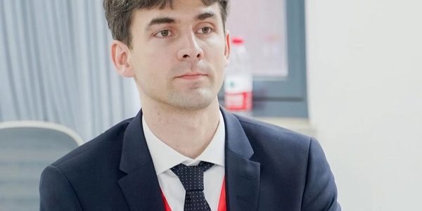 Junger „Brückenbauer“ im Rechtsbereich: Ein Interview mit Balduin Benesch Junger „Brückenbauer“ im Rechtsbereich: Ein Interview mit Balduin Benesch